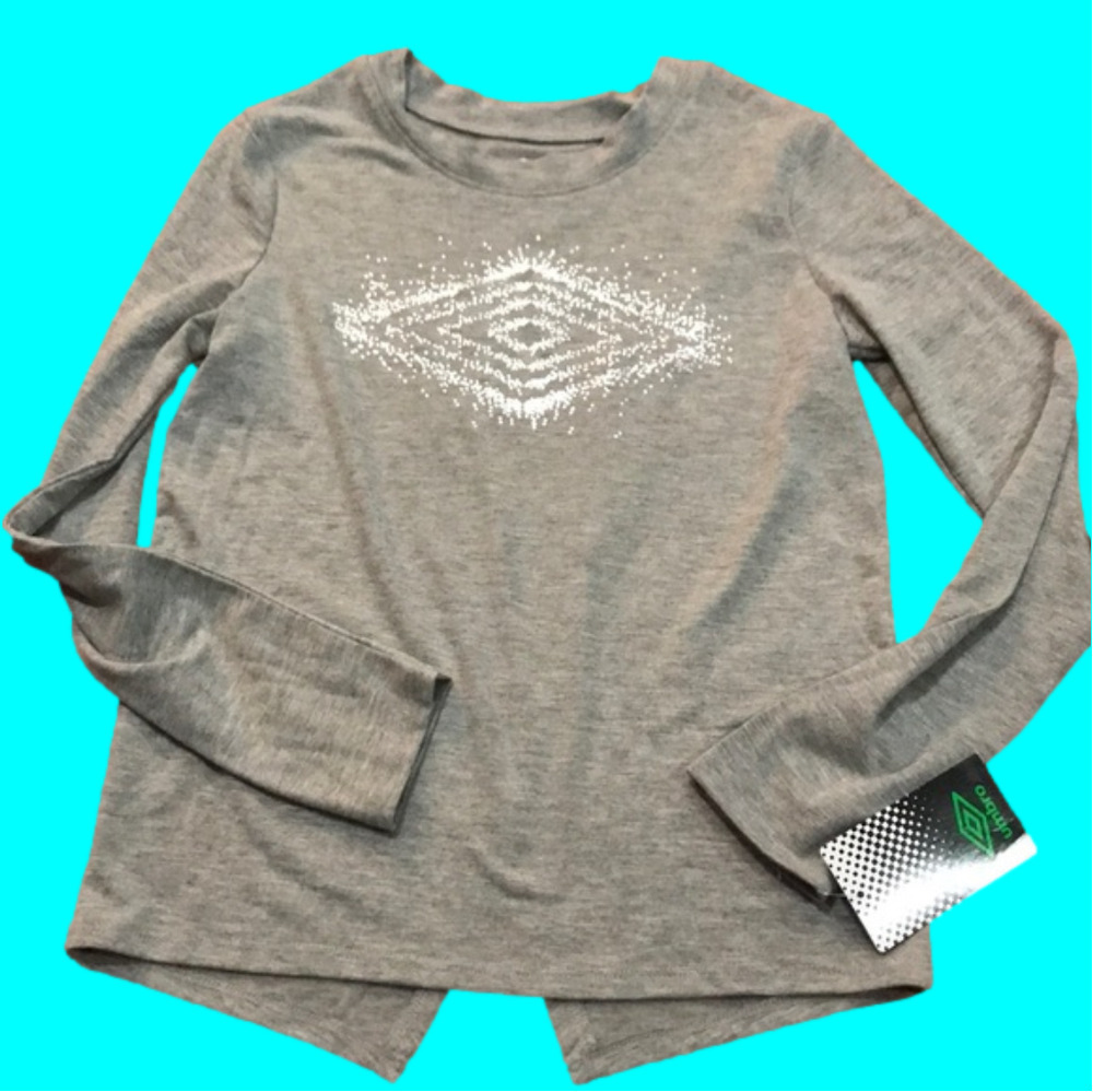 NWT girl’s Umbro l/s tshirt M